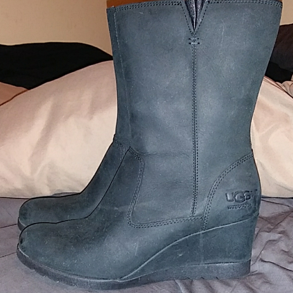 Ugg wedge boots Joely